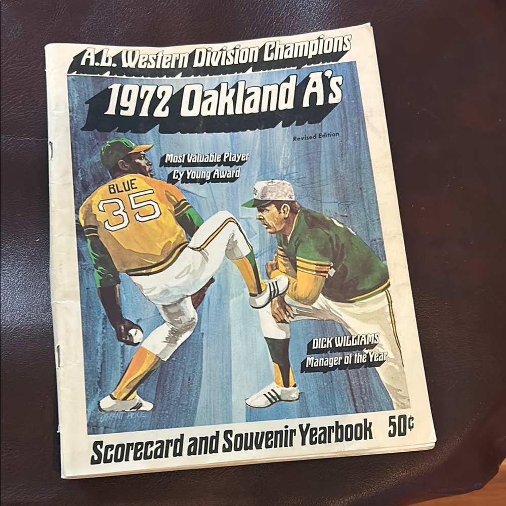 Vintage 1972 Oakland A's Scorecard and Souvenir Yearbook